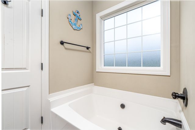 1855 Lochlann Dr, Culleoka, TN 38451