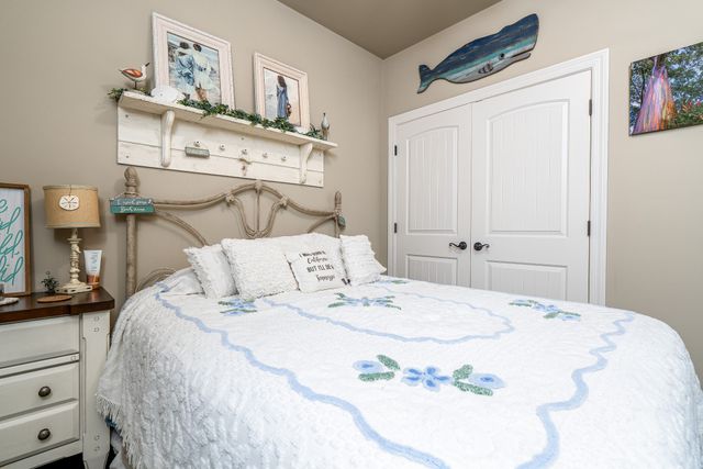 1855 Lochlann Dr, Culleoka, TN 38451