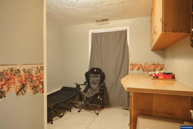 620 23rd St SE, Salem, OR 97301