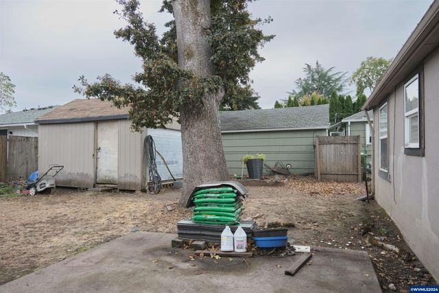 620 23rd St SE, Salem, OR 97301