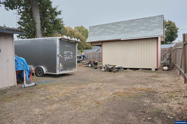 620 23rd St SE, Salem, OR 97301