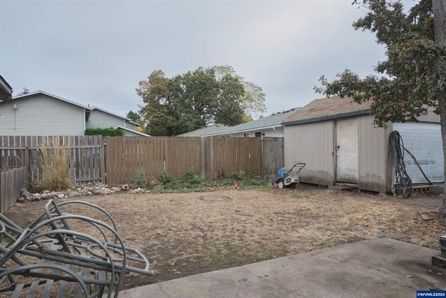 620 23rd St SE, Salem, OR 97301