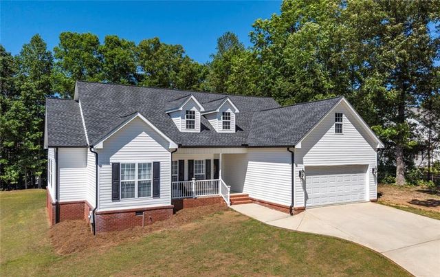 215 Charleston Avenue, Bremen, GA 30110