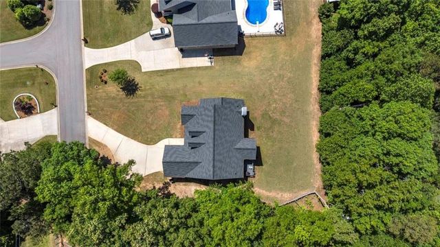 215 Charleston Avenue, Bremen, GA 30110