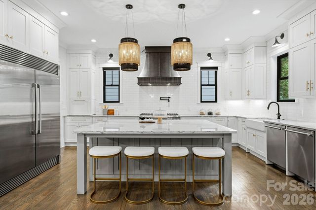 3407 Willow Oak Road, Charlotte, NC 28209