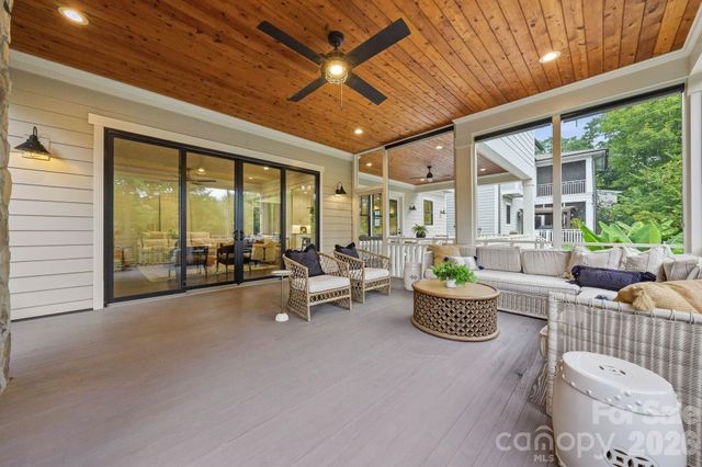 3407 Willow Oak Road, Charlotte, NC 28209