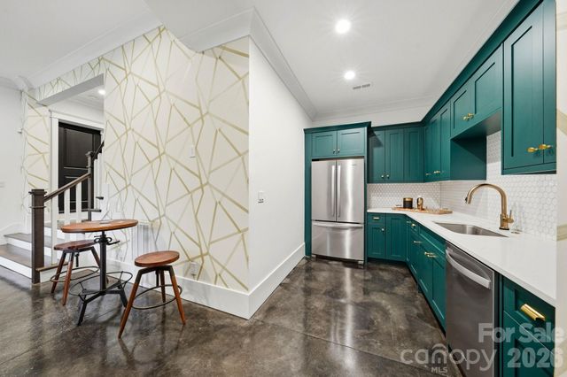 3407 Willow Oak Road, Charlotte, NC 28209