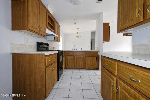 424 W 60TH Street, Jacksonville, FL 32208