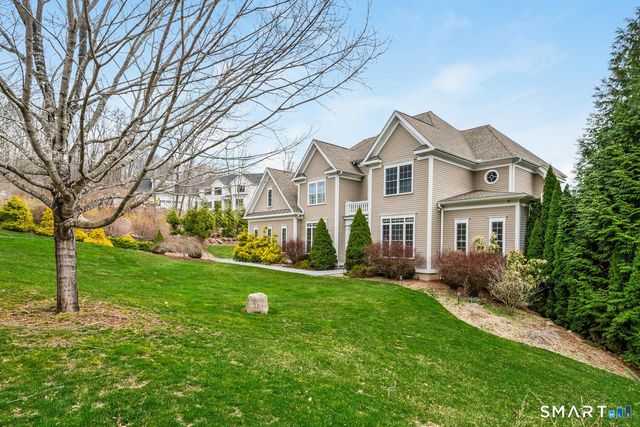 95 Pinto Lane, Monroe, CT 06468