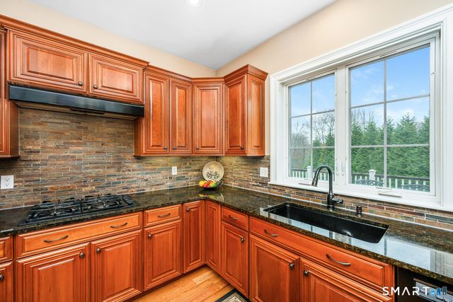 95 Pinto Lane, Monroe, CT 06468