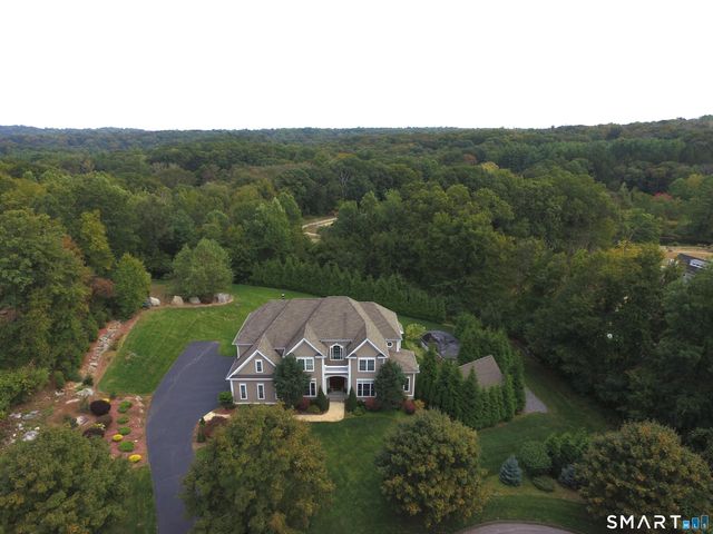 95 Pinto Lane, Monroe, CT 06468