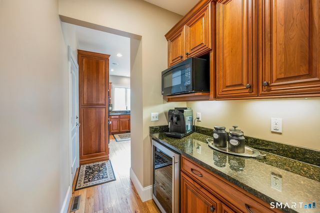 95 Pinto Lane, Monroe, CT 06468