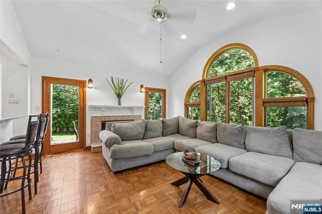 16-03 Radburn Road, Fair Lawn, NJ 07410