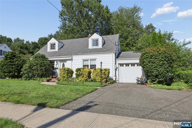 16-03 Radburn Road, Fair Lawn, NJ 07410