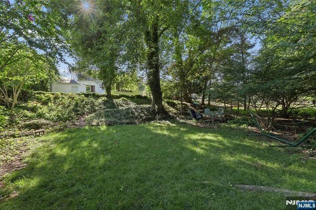 16-03 Radburn Road, Fair Lawn, NJ 07410