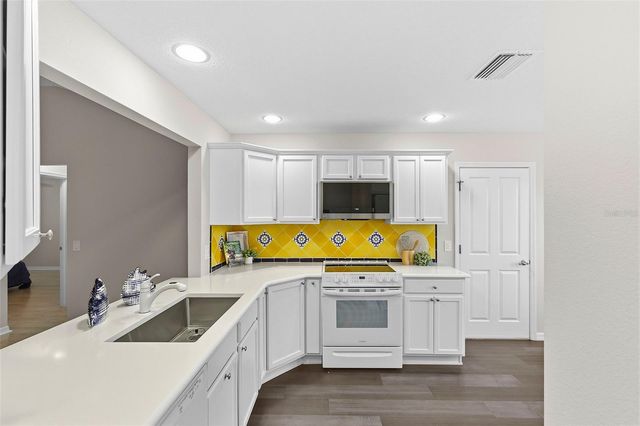 2377 LONGBOW TRAIL, The Villages, FL 32162