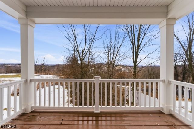 22 Oakwood Blvd, Union Twp., NJ 08827
