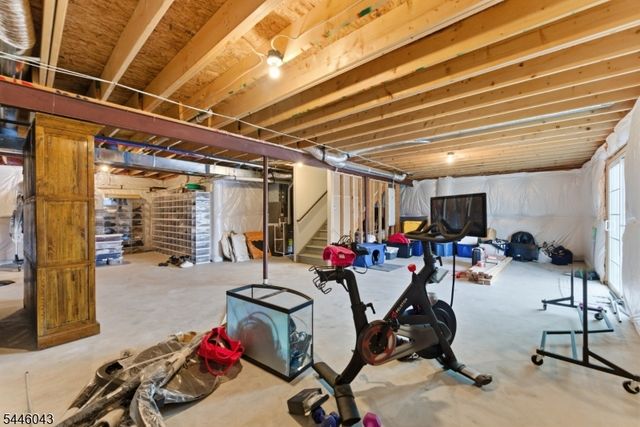 22 Oakwood Blvd, Union Twp., NJ 08827