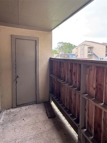 3300 Pebblebrook Drive 57, Seabrook, TX 77586