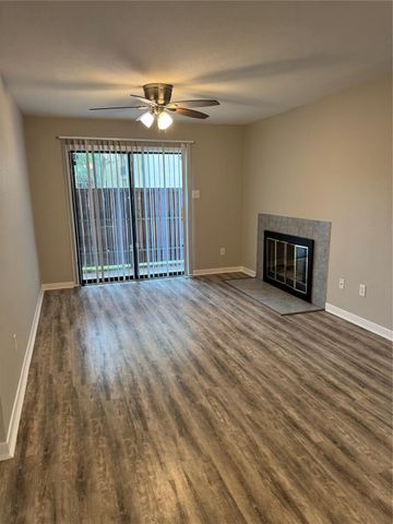 3300 Pebblebrook Drive 57, Seabrook, TX 77586