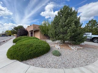 7501 Willow Run Drive NE, Albuquerque, NM 87113