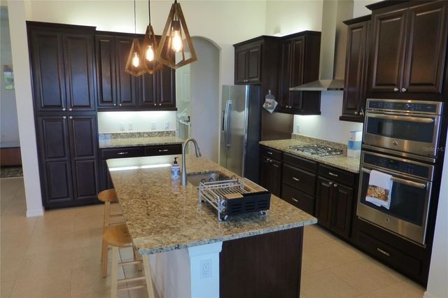 629 ROSEMARY CIRCLE, Bradenton, FL 34212