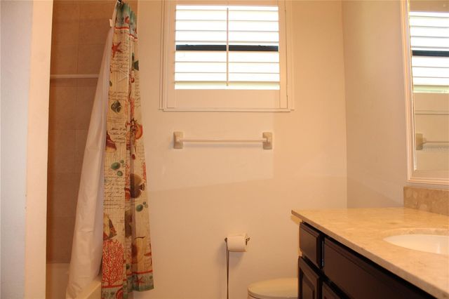 629 ROSEMARY CIRCLE, Bradenton, FL 34212