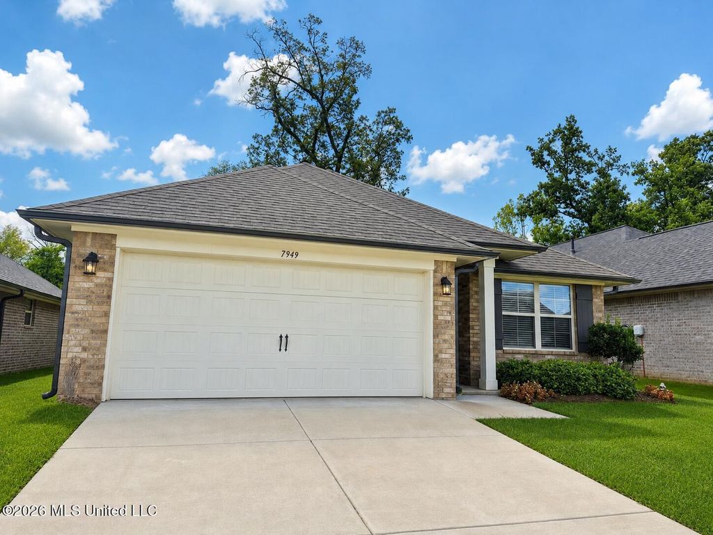 7949 Gardendale Drive, Olive Branch, MS 38654