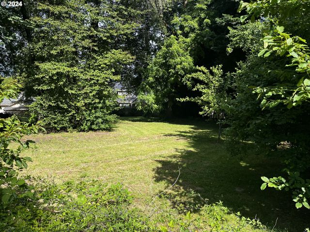 9270 Sw EDGEWOOD St, Portland, OR 97223