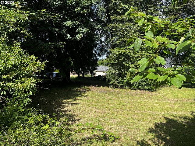 9270 Sw EDGEWOOD St, Portland, OR 97223