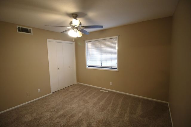 2440 N Bromfield Cir, Wichita, KS 67226