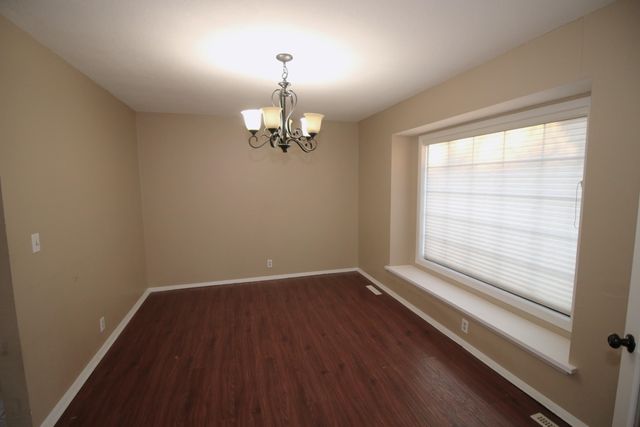 2440 N Bromfield Cir, Wichita, KS 67226