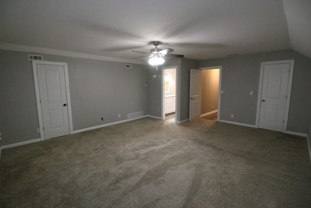 2440 N Bromfield Cir, Wichita, KS 67226