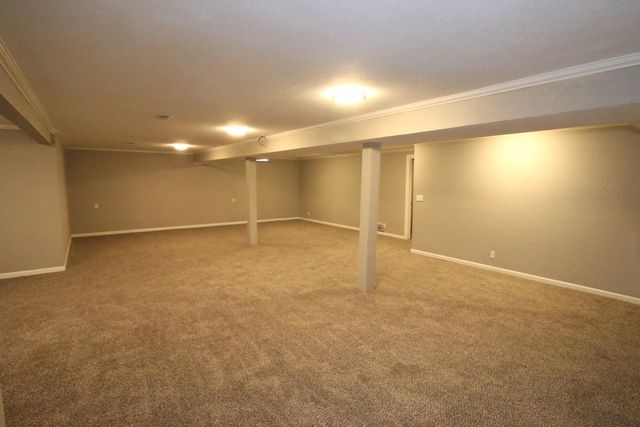 2440 N Bromfield Cir, Wichita, KS 67226