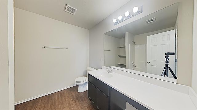 9920 Jackrabbit Road, Yukon, OK 73099