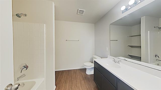 9920 Jackrabbit Road, Yukon, OK 73099