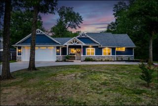 240 30th Street NE, Paris, TX 75460