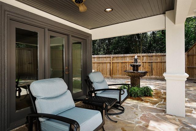 46 N Autumnwood Way, The Woodlands, TX 77380