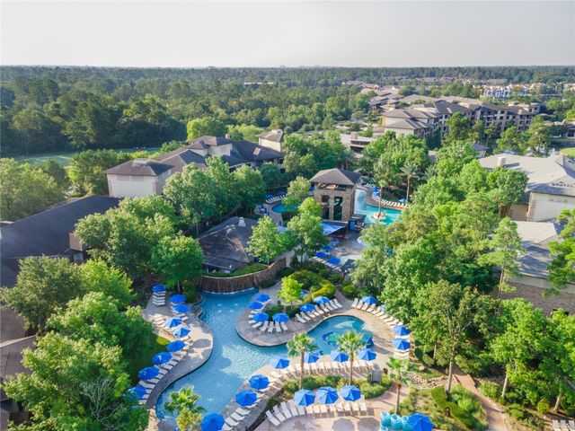 46 N Autumnwood Way, The Woodlands, TX 77380