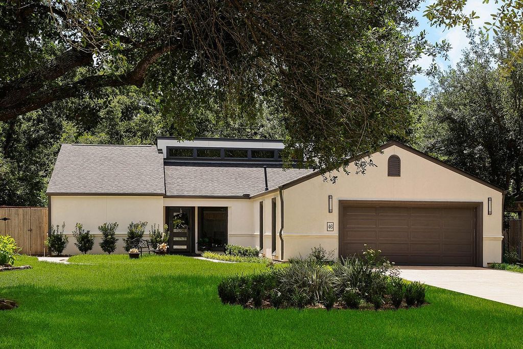 46 N Autumnwood Way, The Woodlands, TX 77380