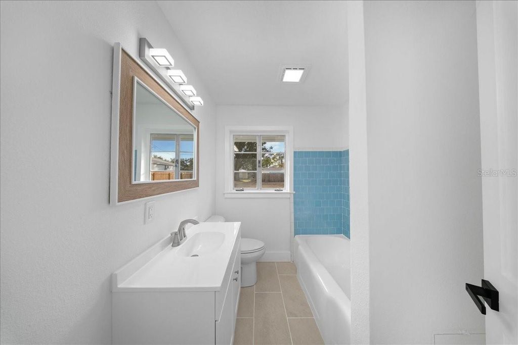 Image 22 of property listing at 1406 28TH STREET W, Bradenton, FL 34205