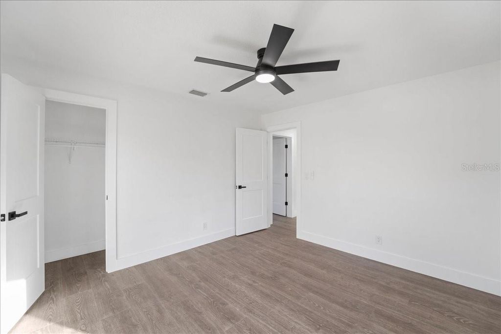 Image 25 of property listing at 1406 28TH STREET W, Bradenton, FL 34205