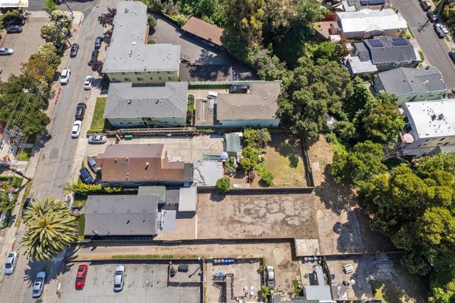 3435 Dimond Ave, Oakland, CA 94602