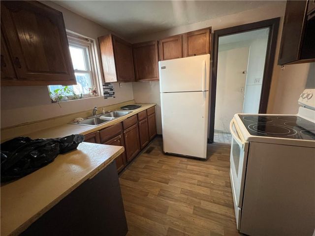 2008 E 36th Street, Kansas City, MO 64109