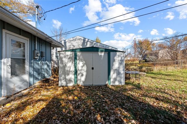 4819 Ford Avenue NW, Cedar Rapids, IA 52405