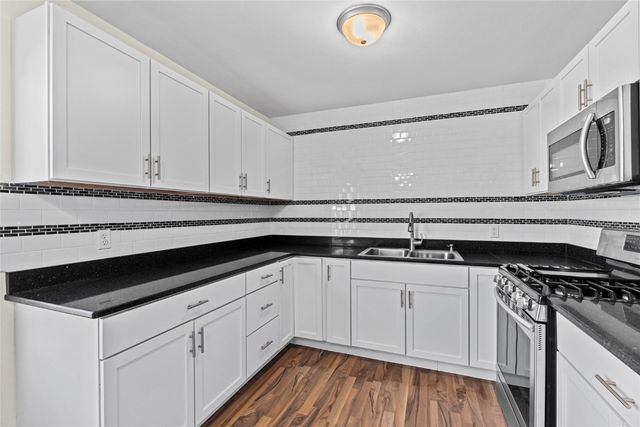 4819 Ford Avenue NW, Cedar Rapids, IA 52405