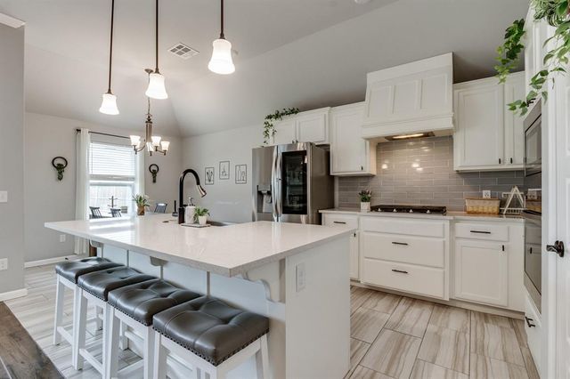 4121 NW 152nd Terrace, Edmond, OK 73013
