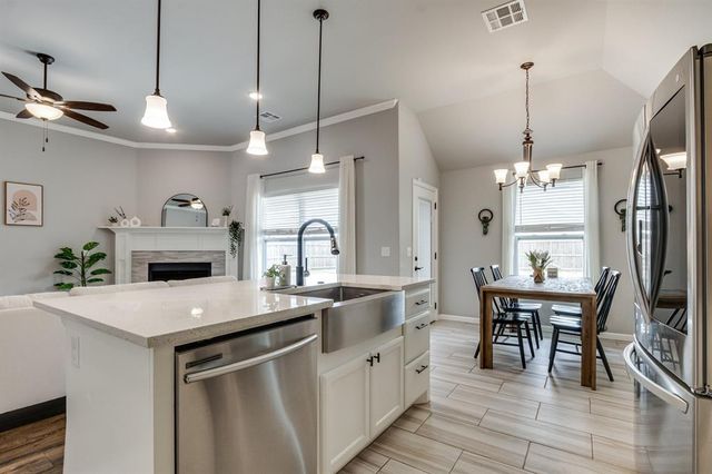 4121 NW 152nd Terrace, Edmond, OK 73013