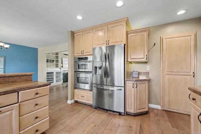 6382 Lake Shore Drive, San Diego, CA 92119