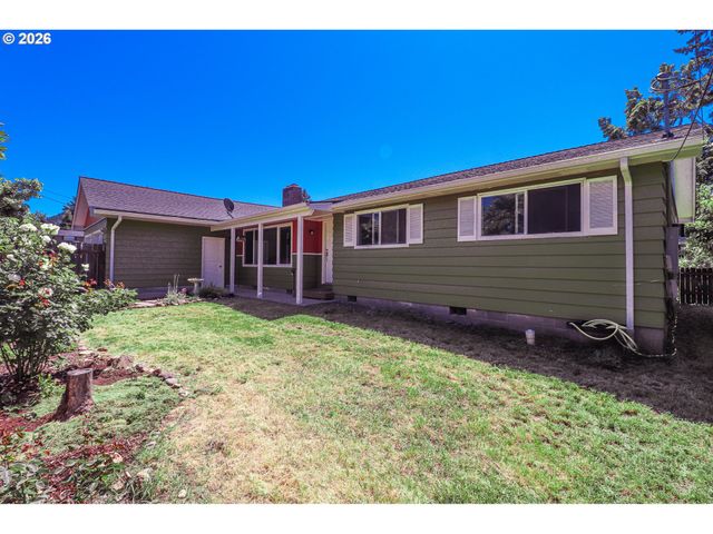 7077 MAIN St, Springfield, OR 97478